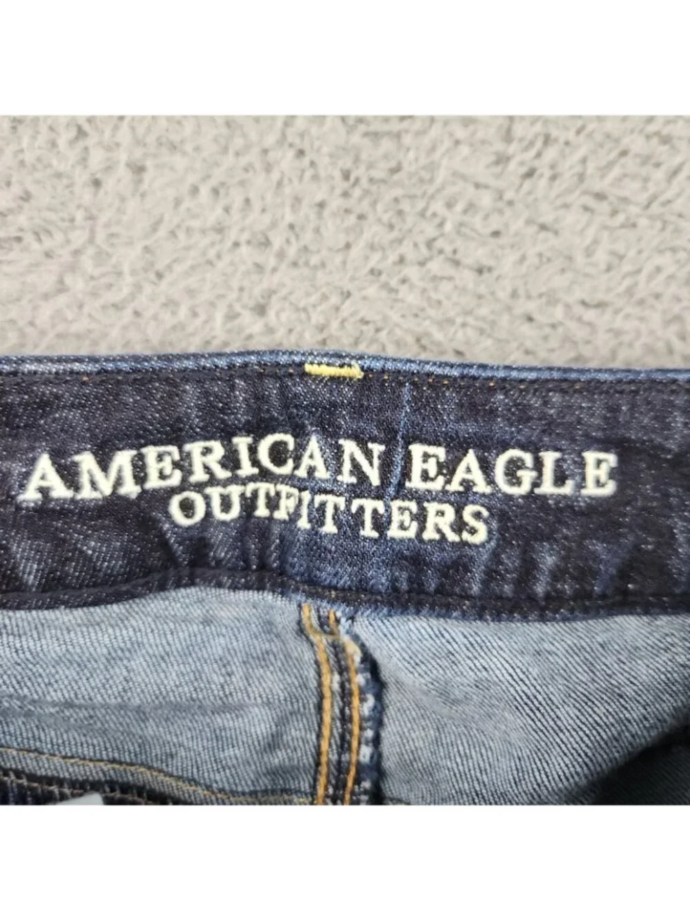 AE Low-Rise Artist Crop Jean Women's 8 American Eagle Double Button No Stretch - Picture 7 of 10